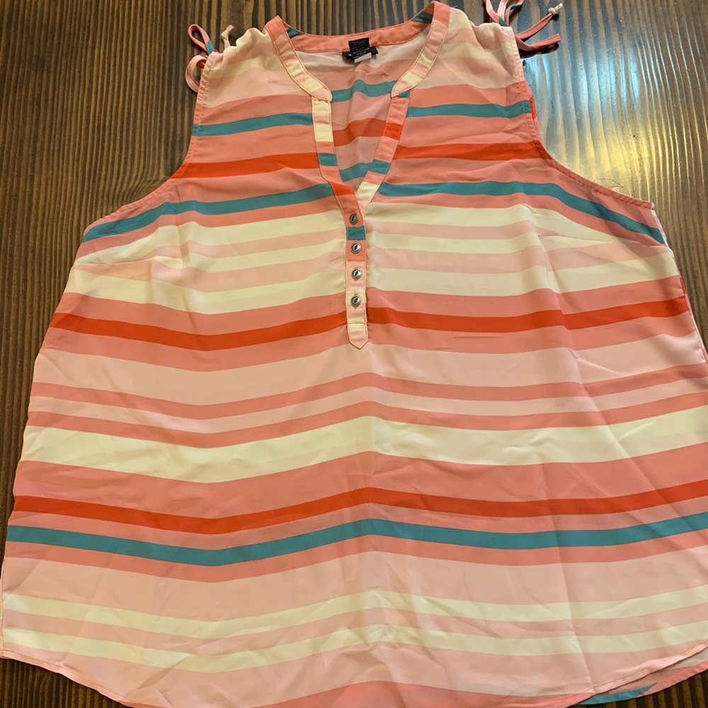 Torrid 2X top